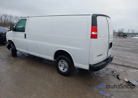2020 Chevrolet Express Rwd 2500 Regular Wheelbase Wt z USA, uszkodzony, nr VIN 1GCWGAFP7L1158799